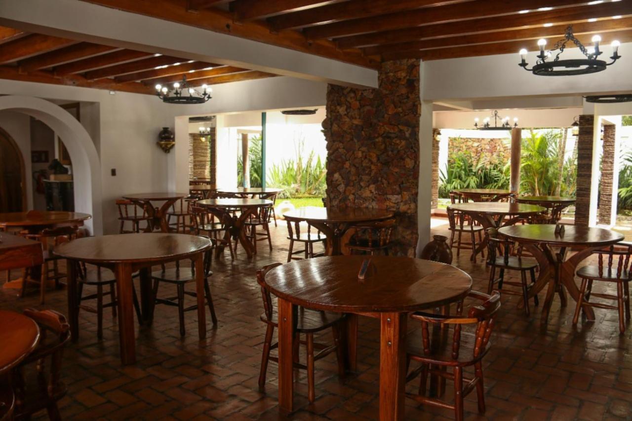Hotel Don Ernesto By La Chimba San José Eksteriør billede