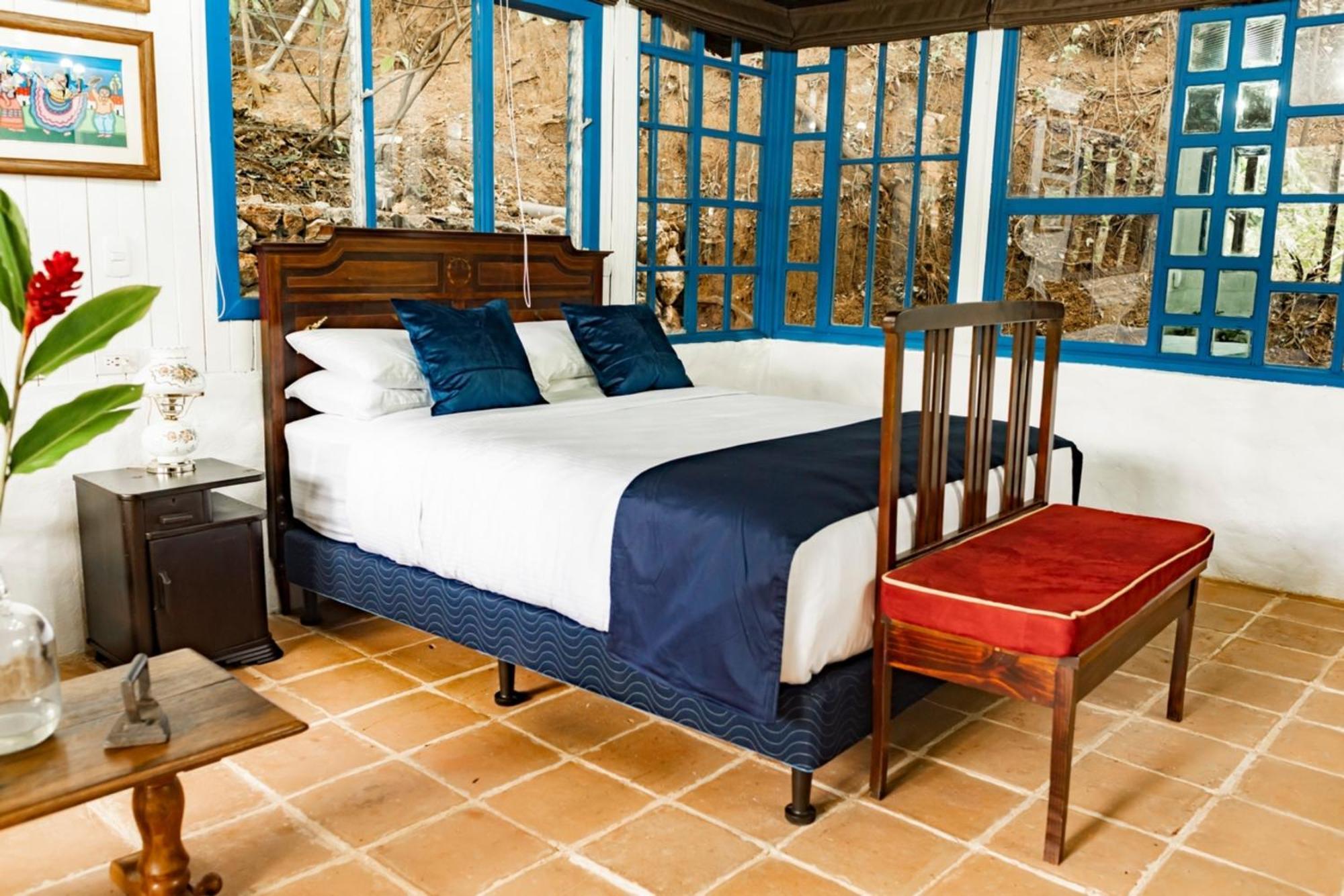 Hotel Don Ernesto By La Chimba San José Eksteriør billede
